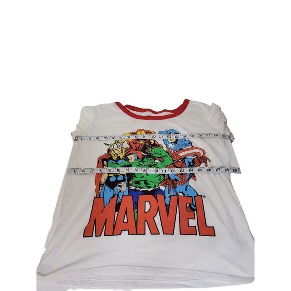 Marvel Tshirt Men Sz XL Avengers Short Sleeve Animation Big Graphic - Picture 4 of 6